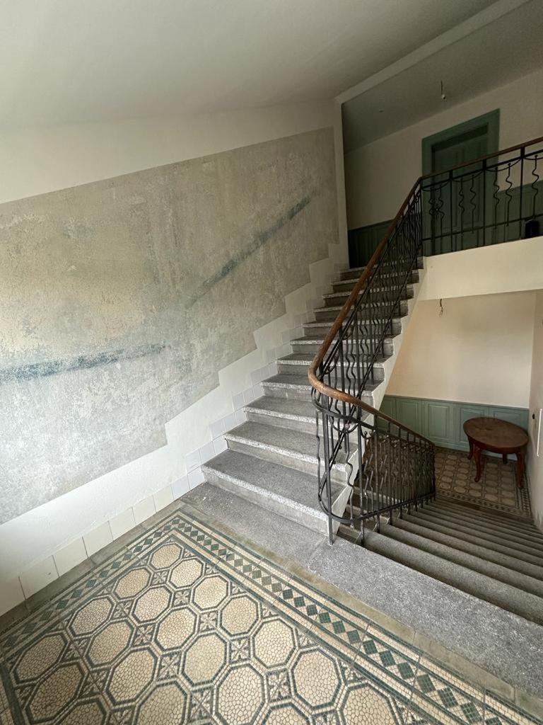 Apartment Art Nouveau With Garden In *