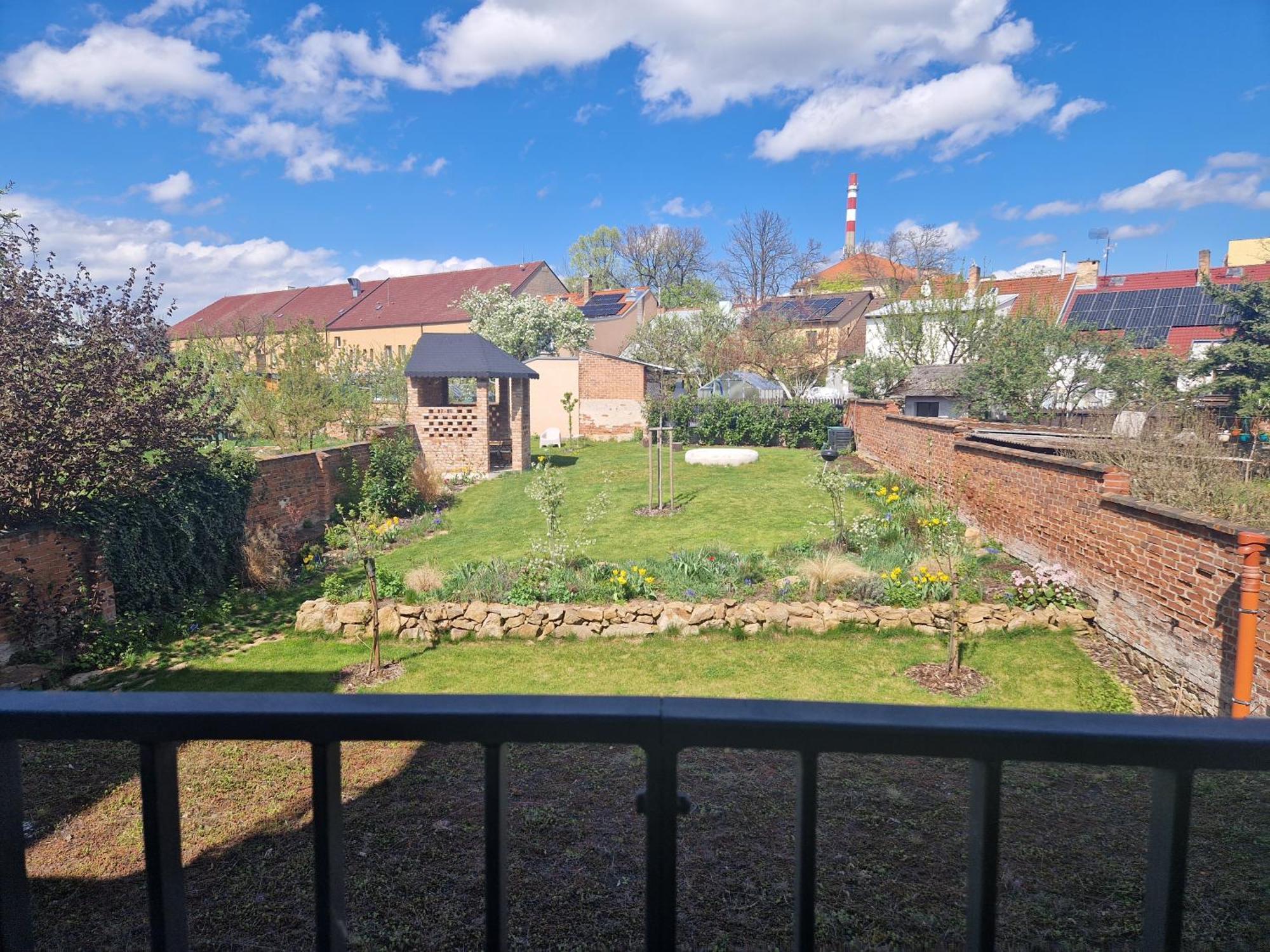 דירה Art Nouveau With Garden In